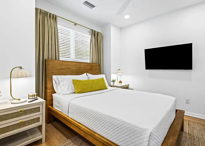Heights House Upscale Retreat Close To Dwntwn & Pensacola