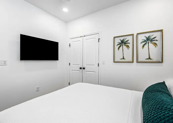 Heights House Upscale Retreat Close To Dwntwn & Pensacola